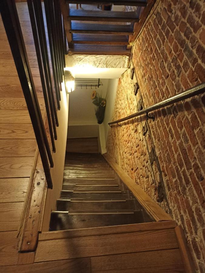 Spacious Duplex In Brussels Historical Center Buitenkant foto